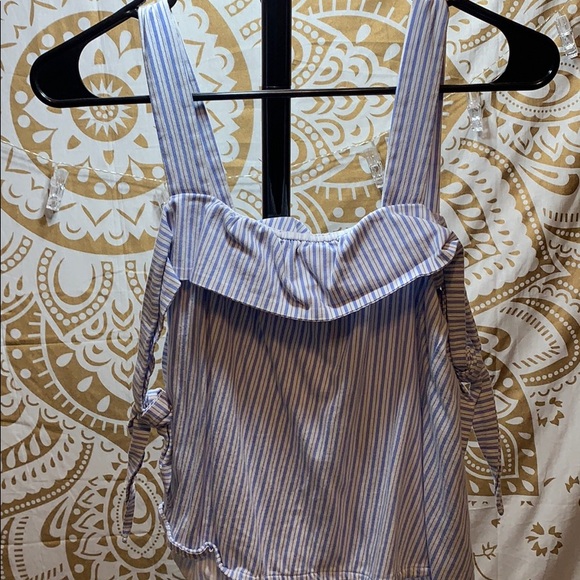 SOLD LOCALLY Beautiful candies top - Picture 3 of 3